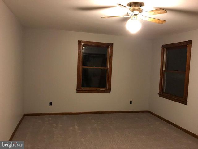 10 SPICER ST, Mullica Hill, NJ 08062