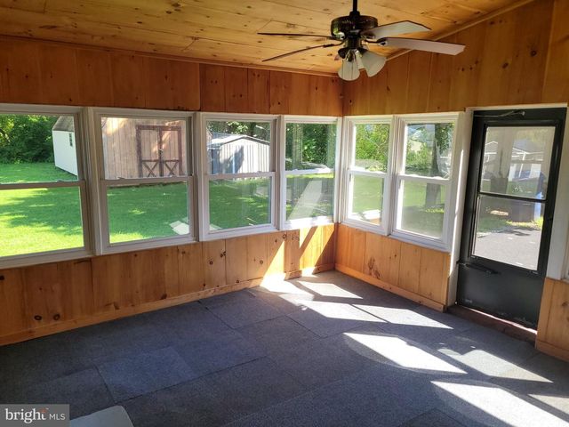 10 SPICER ST, Mullica Hill, NJ 08062