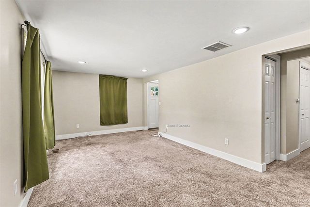 643 E Sternberg Road, Norton Shores, MI 49441