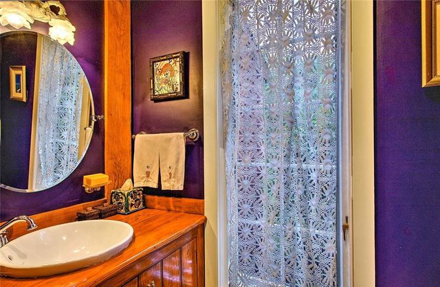 75 Macomber Lane, Portsmouth, RI 02871