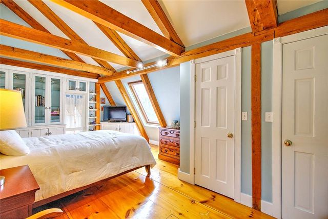 75 Macomber Lane, Portsmouth, RI 02871