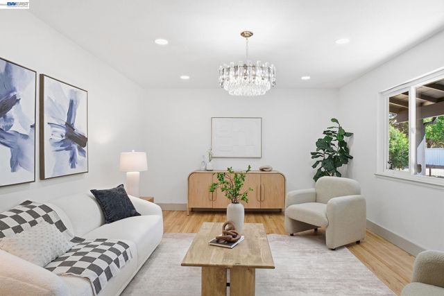 1789 Linnet st, Sunnyvale, CA 94087