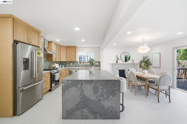 1789 Linnet st, Sunnyvale, CA 94087
