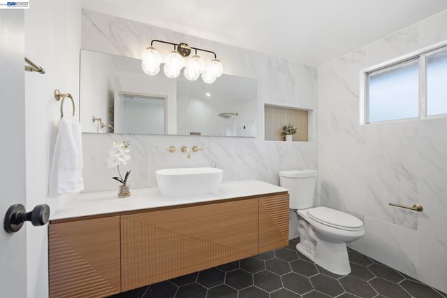 1789 Linnet st, Sunnyvale, CA 94087