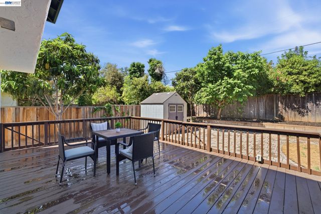 1789 Linnet st, Sunnyvale, CA 94087