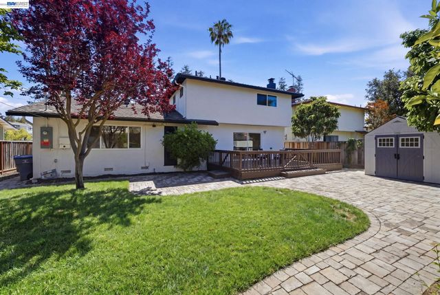 1789 Linnet st, Sunnyvale, CA 94087