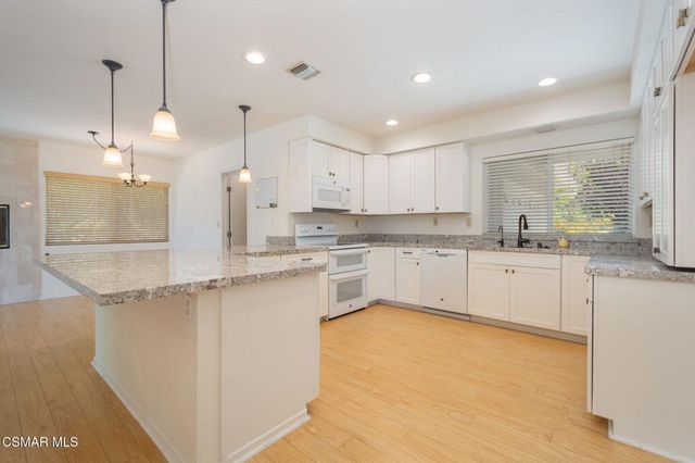 877 Falmouth Street, Thousand Oaks, CA 91362