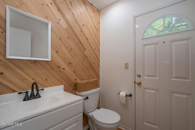 877 Falmouth Street, Thousand Oaks, CA 91362