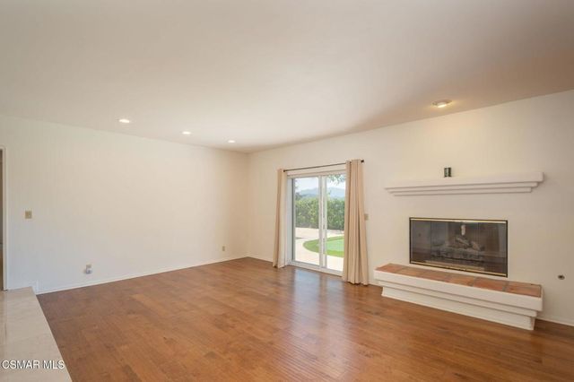 877 Falmouth Street, Thousand Oaks, CA 91362