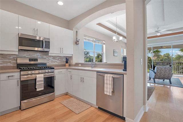 926 RIVER BASIN COURT 201C, Bradenton, FL 34212