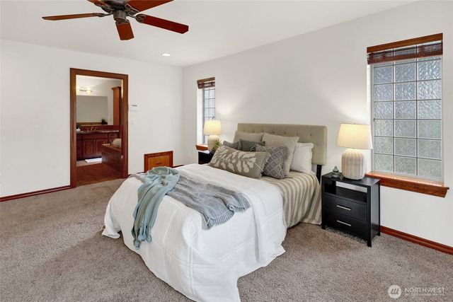 2511 Crescent Street, Ferndale, WA 98248