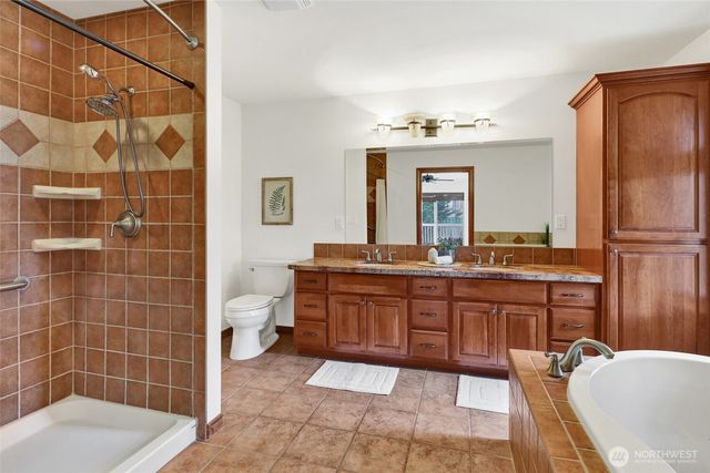 2511 Crescent Street, Ferndale, WA 98248