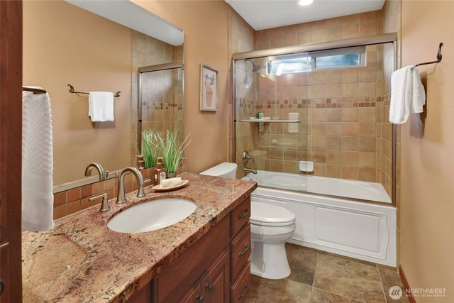 2511 Crescent Street, Ferndale, WA 98248