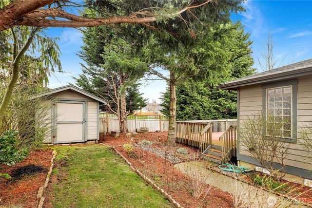2511 Crescent Street, Ferndale, WA 98248