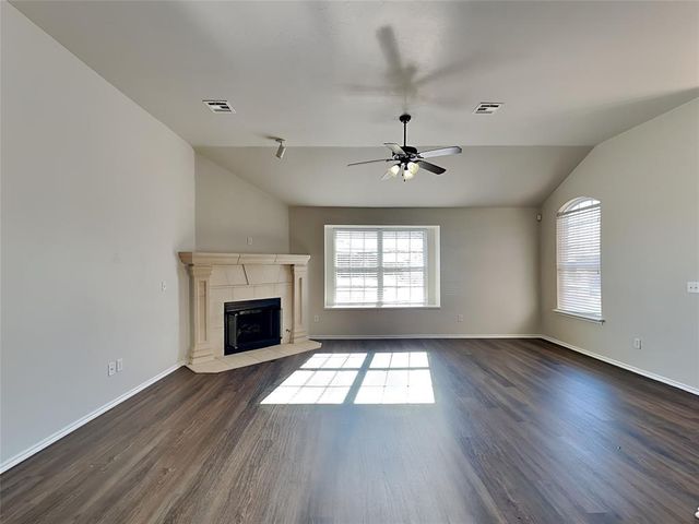 2165 Robin Ridge Lane, Edmond, OK 73012