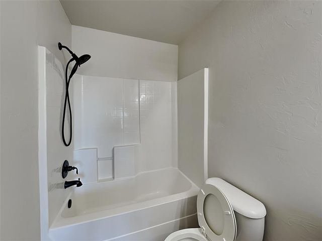 2165 Robin Ridge Lane, Edmond, OK 73012