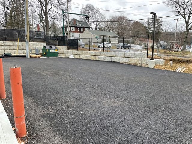 1 Brattle Street 4, Worcester, MA 01606