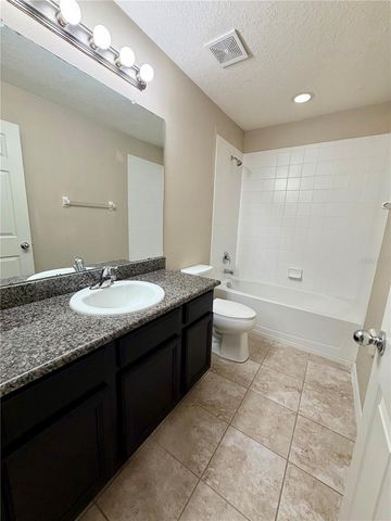 7020 WOODCHASE GLEN DRIVE, Riverview, FL 33578