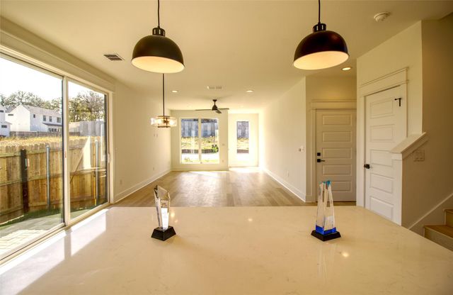 2608 Bristol DR A B, Austin, TX 78723