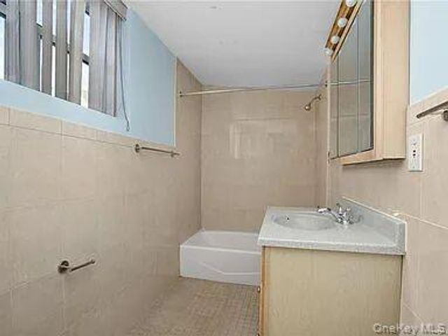 183 Drake Avenue 1j, New Rochelle, NY 10805