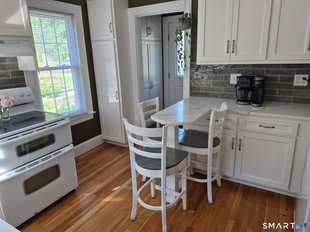 7 Usher Avenue, Plainville, CT 06062