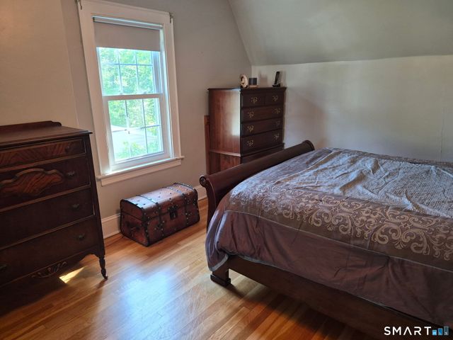 7 Usher Avenue, Plainville, CT 06062