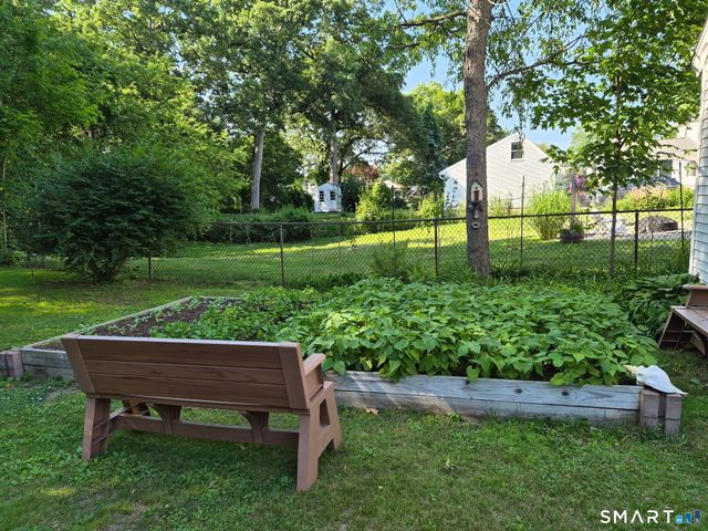7 Usher Avenue, Plainville, CT 06062