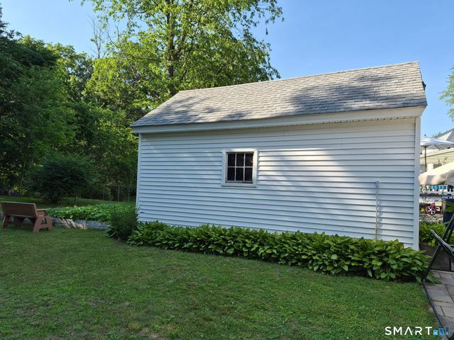 7 Usher Avenue, Plainville, CT 06062