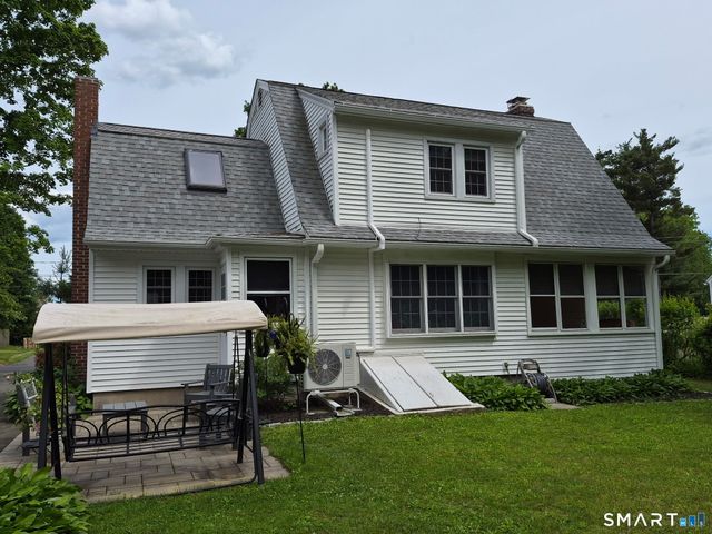 7 Usher Avenue, Plainville, CT 06062