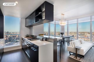 252 SOUTH Street # 40G, New York City, NY 10002