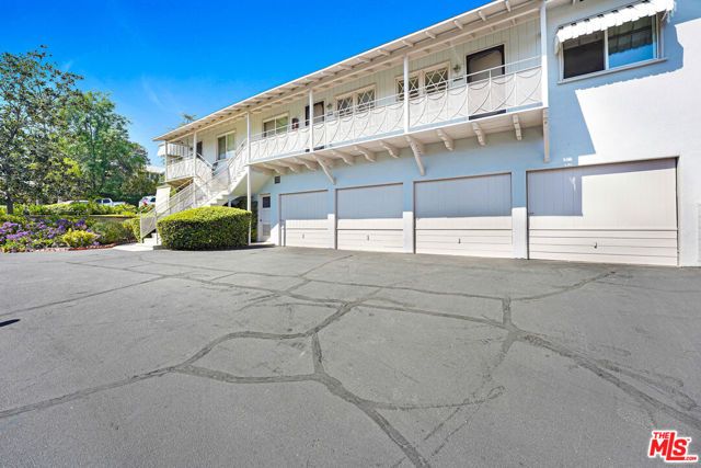 156 N Baldwin Avenue, Sierra Madre, CA 91024