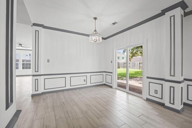 1813 Oakland Circle, Pearland, TX 77581