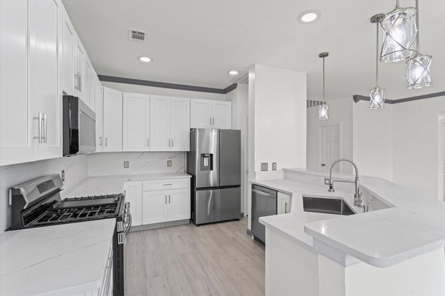1813 Oakland Circle, Pearland, TX 77581