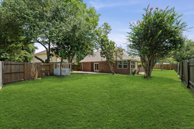 1813 Oakland Circle, Pearland, TX 77581