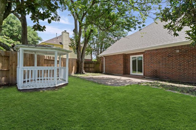 1813 Oakland Circle, Pearland, TX 77581