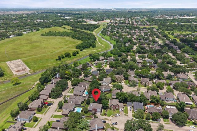 1813 Oakland Circle, Pearland, TX 77581