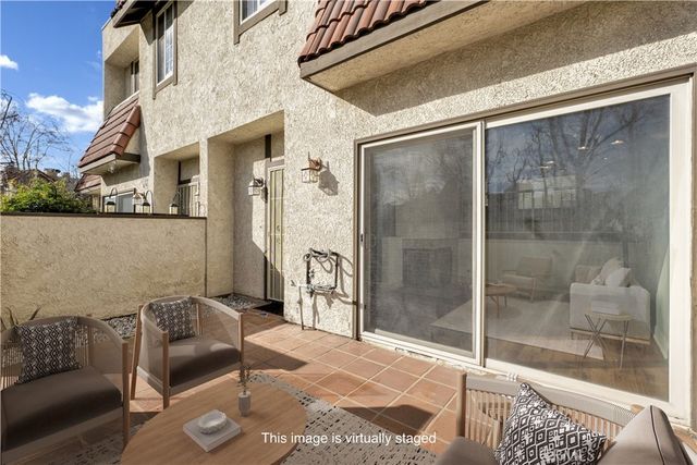 17951 River Circle 3, Canyon Country, CA 91387