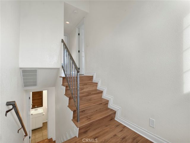 17951 River Circle 3, Canyon Country, CA 91387