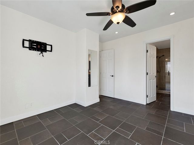 17951 River Circle 3, Canyon Country, CA 91387