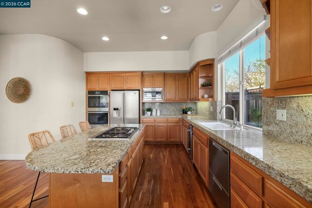 2000 Sorrelwood Ct, San Ramon, CA 94582