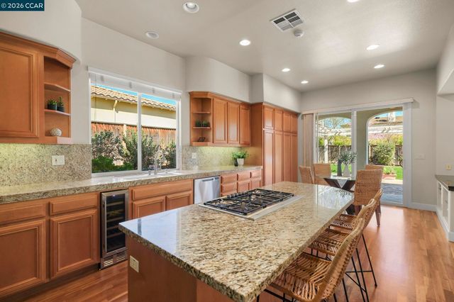 2000 Sorrelwood Ct, San Ramon, CA 94582