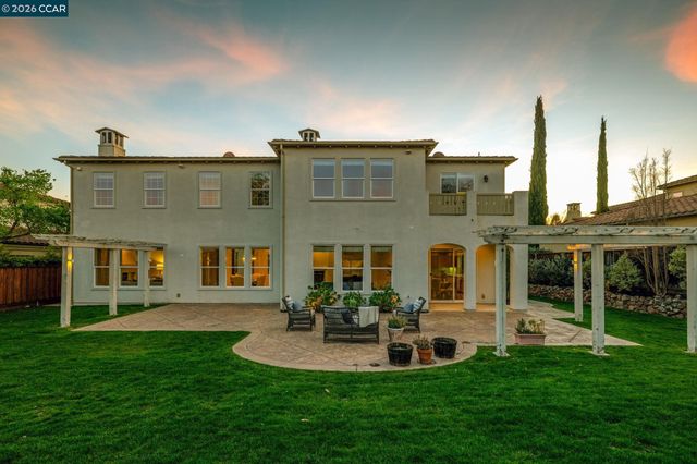 2000 Sorrelwood Ct, San Ramon, CA 94582