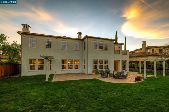 2000 Sorrelwood Ct, San Ramon, CA 94582