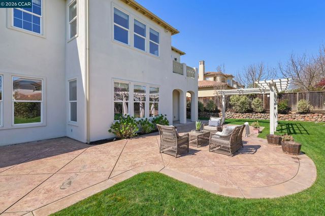 2000 Sorrelwood Ct, San Ramon, CA 94582