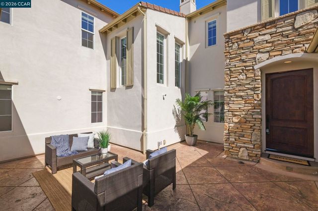 2000 Sorrelwood Ct, San Ramon, CA 94582