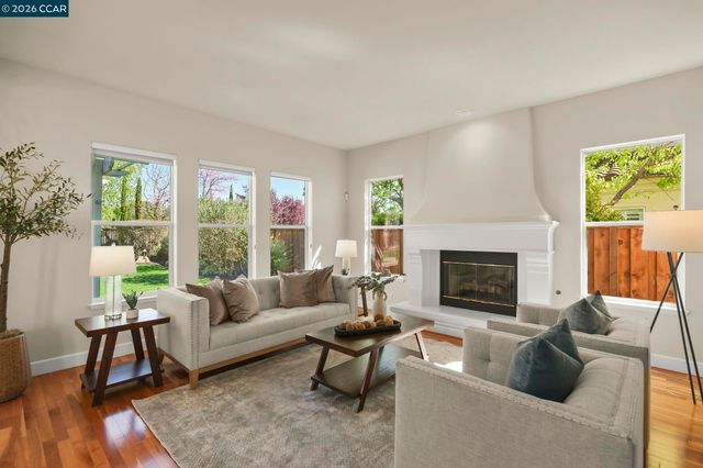 2000 Sorrelwood Ct, San Ramon, CA 94582