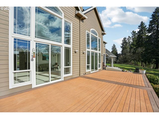 23044 Sw ULSKY Rd, West Linn, OR 97068