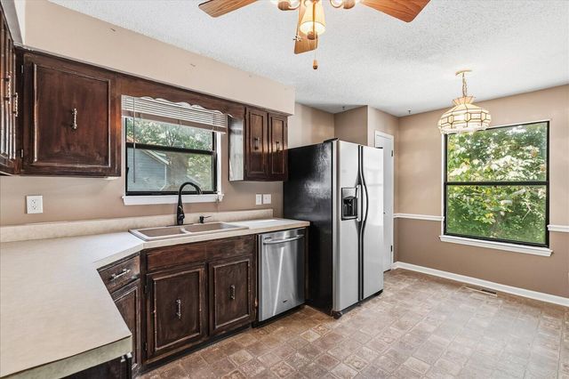 6822 Hampton Wood Circle, Hixson, TN 37343