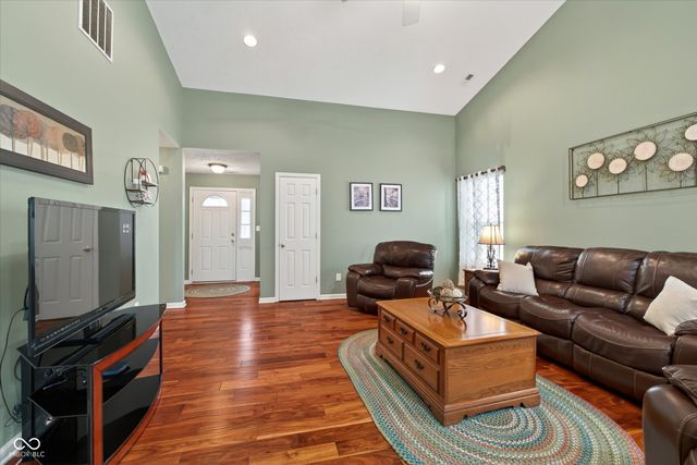 610 Daniel Court, Westfield, IN 46074