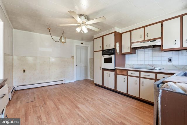 56 BENSON AVE, Hamilton Twp, NJ 08610